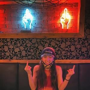 Meet your Posher, Aja